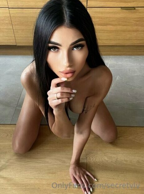 secretviv Profile pic