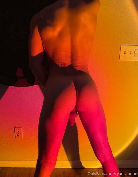 ryancapone sexy model photo