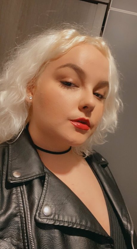 moniiquefox hd actress images