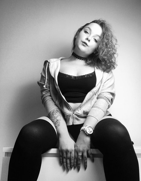 moniiquefox star naked archive