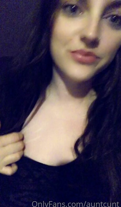 auntcunt naked star galleries