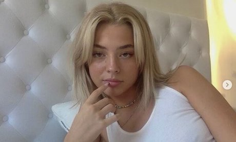 pastabianxo nudes model pictures