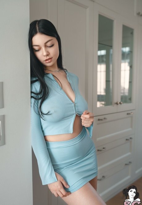 eeeempathy high quality model pictures