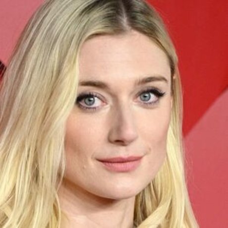 Elizabeth Debicki nudes model images