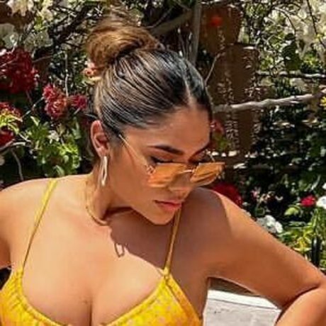 Maria Perez model top photo