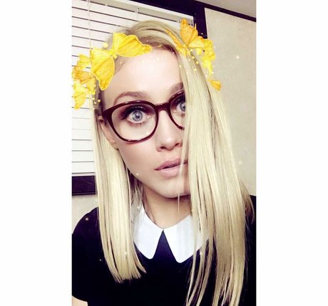 Olivia Taylor Dudley sexy star archive