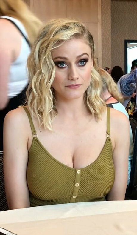 Olivia Taylor Dudley model nudes image