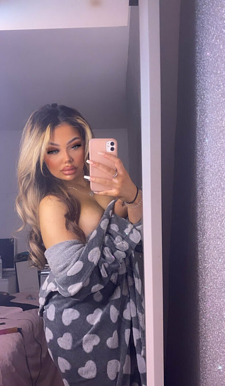 emilyexotics model perfect images