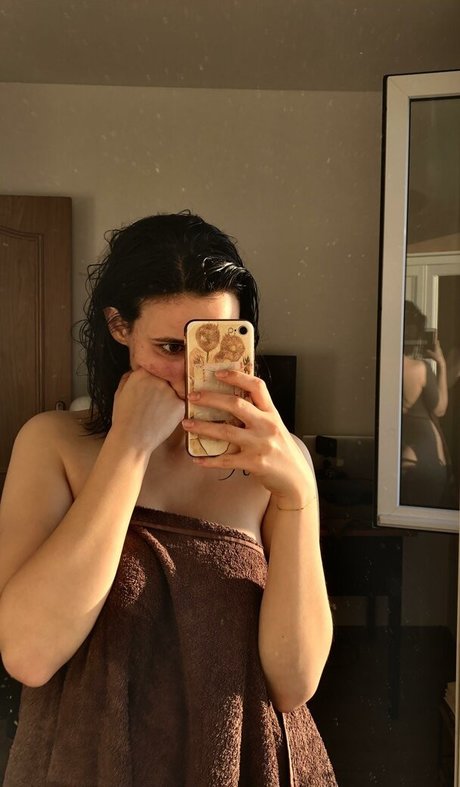 lustfullucy high quality model img