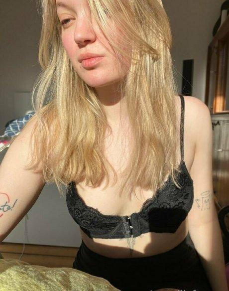 magiii fuego free star photo