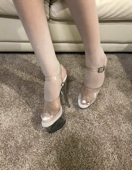 swimming pool onlyfans hot photos