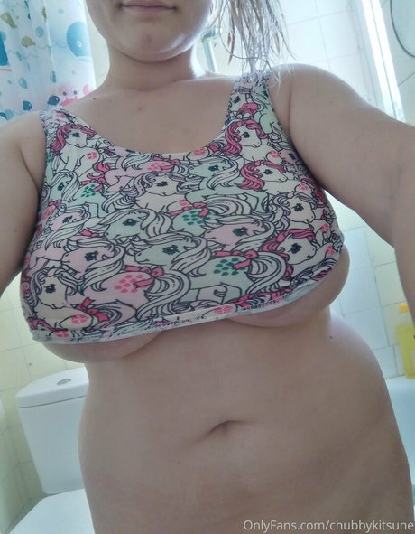 chubbykitsune model top gallery