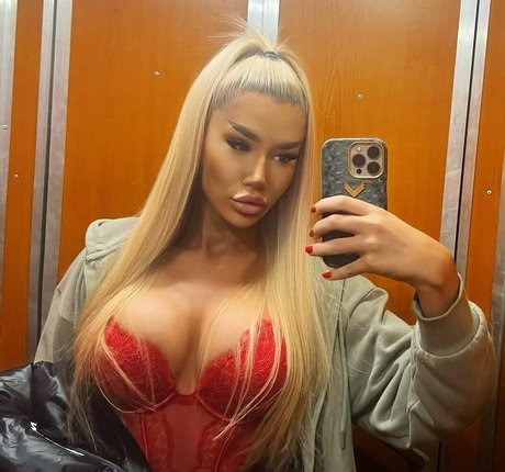 Eveline Marie star adult archive