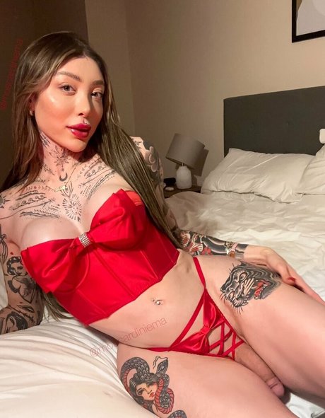 moscardiniema erotic pornstar photos