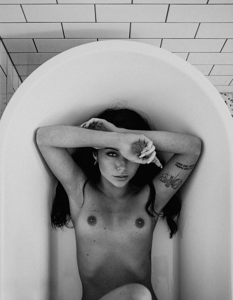 maddieneville xxx star gallery