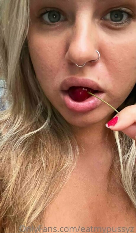 skinny shemale onlyfans pornos gallery