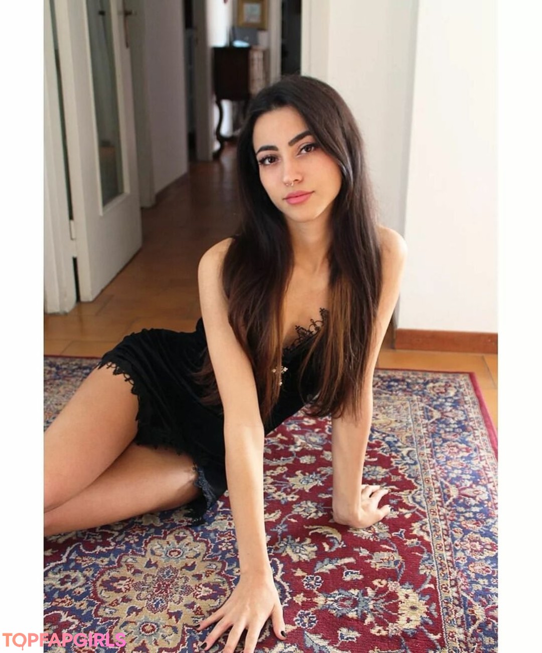 Lucrelisa star nudes galleries