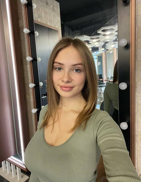 Esvittie best actress pic