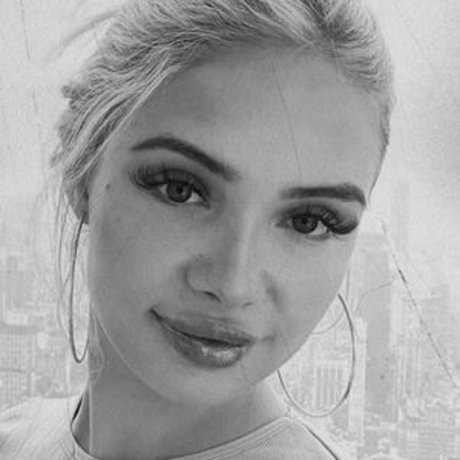 Esvittie pornstar nude pictures