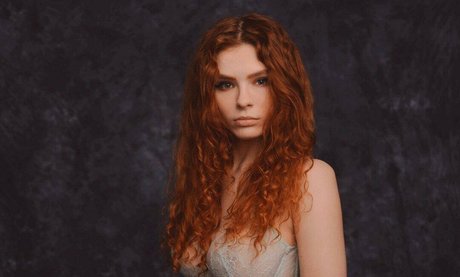 Kari Pitinova pornstar beautiful pics