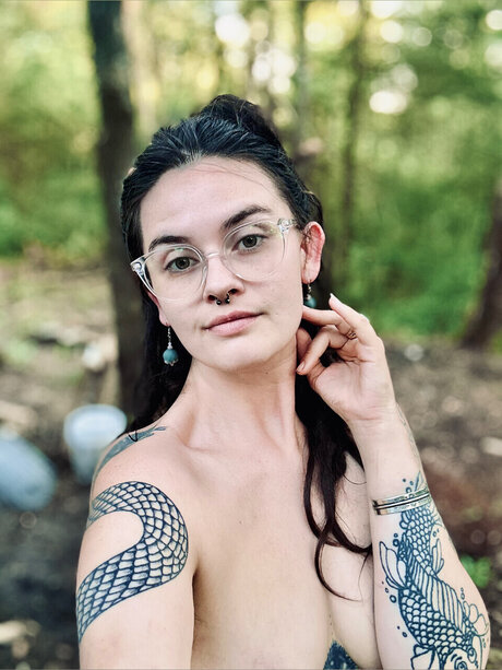 Lady Ezmarelda star naked pics