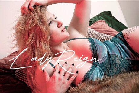 LadyReign26 porn star pictures