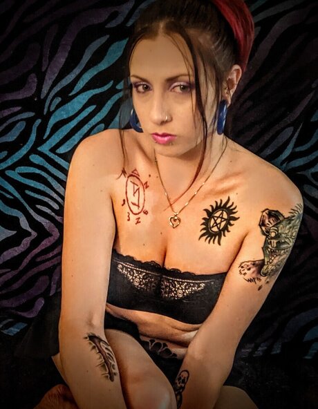 Raven Marie pornographic model gallery