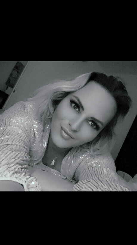 Kimmy Ka Nada Trans free model img