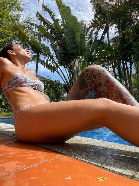 Irysse pornstar sexy pictures