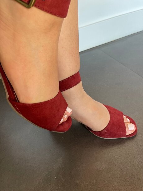 Crystal Eri model high quality pic