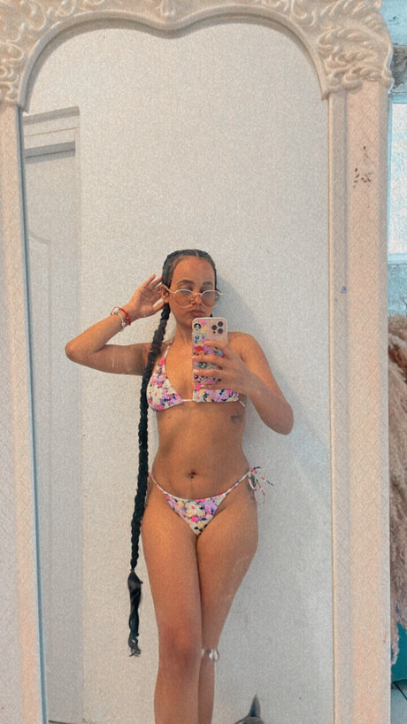 Yai star porn photos