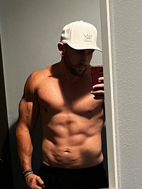 Brucejuice model sexy image