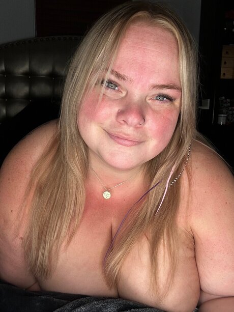 Stardust pornstar img