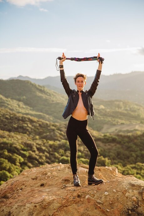 Praise Song model beautiful images