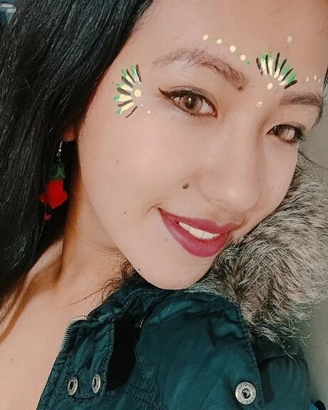 Bella Karly xxx actress pictures