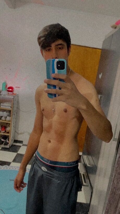 Jeferson Gonzaga model free picture