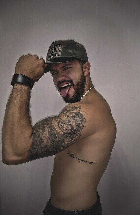 Gabb HL star porn gallery