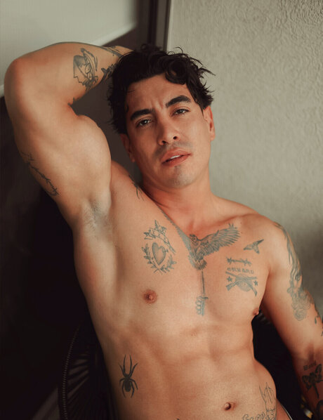 Eduardo Suave star beautiful galleries