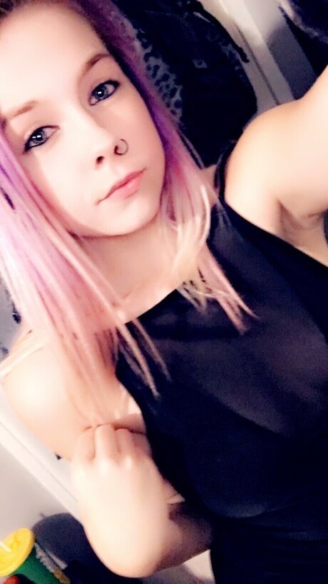 LilPuddle_ model naked pictures