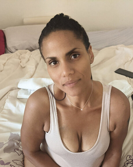 ROXXXY J pornstar sex galleries