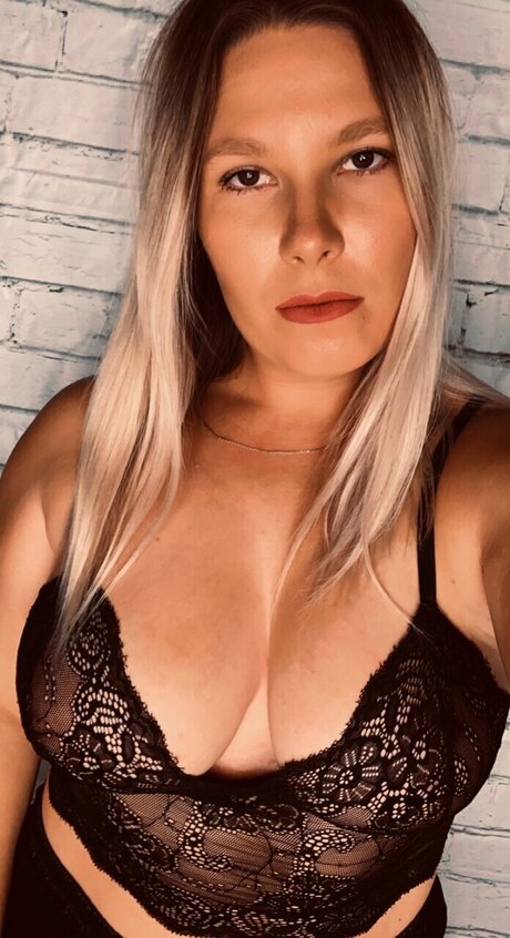 QBEE121 nice star pic