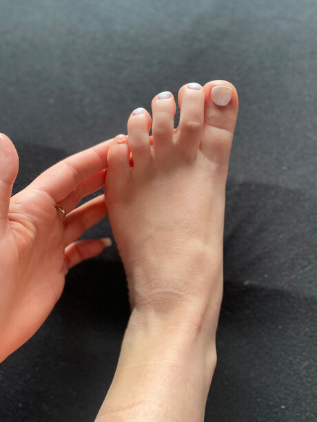 Lilly Neus nice actress picture