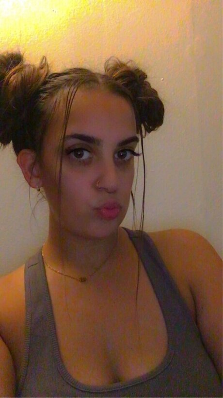 SWEET CHEEKS star adult images