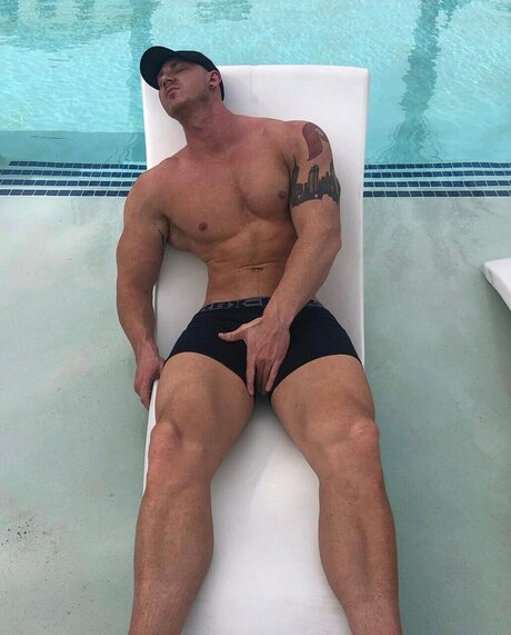 Kyle G model sex gallery