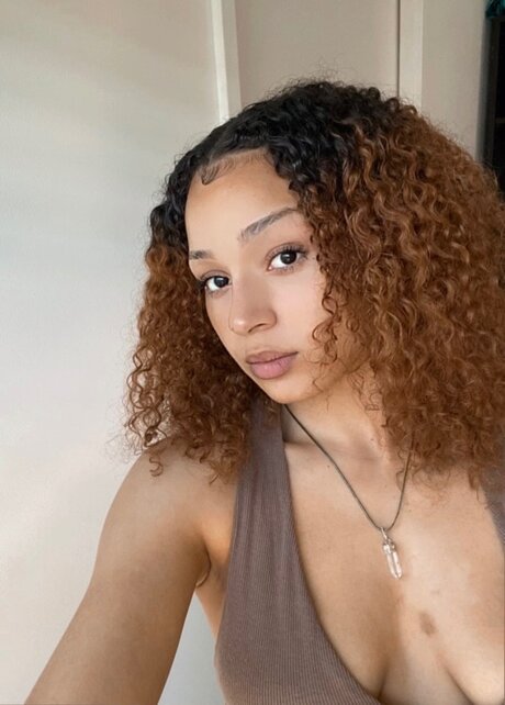 yellow n thick sexy model archive