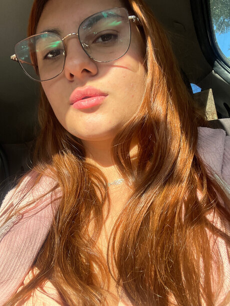 Quen ailu nudes model photo