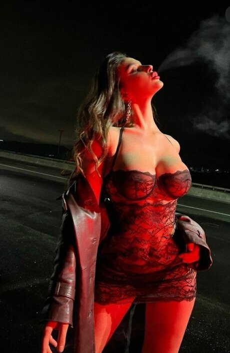 Carolin Your Love star pretty pics