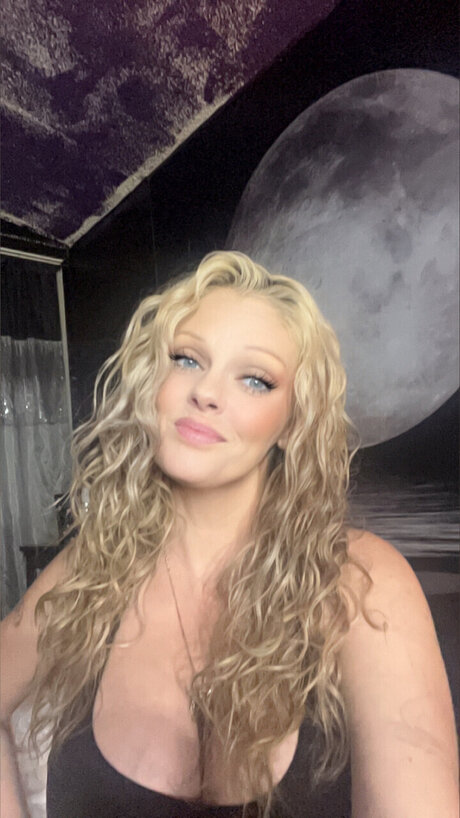 Reagan pornstar beautiful galleries