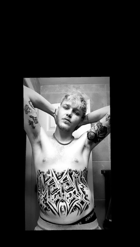 Kodiak The Legend adult star images