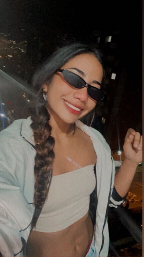 La Pili Val hd pornstar pic